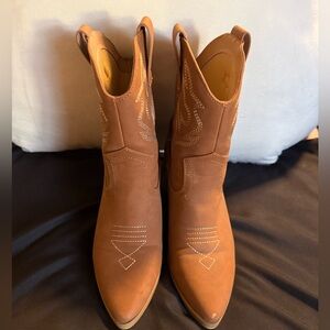Brown Western-Style Women's Boots